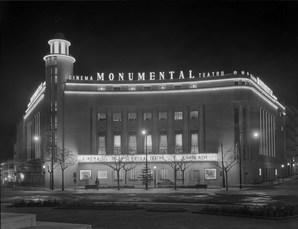 [Cinema-Monumental.2.jpg]
