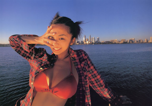 优香 - Perfume sexy wallpaper