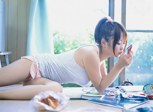 Mai Nishida Photo Album