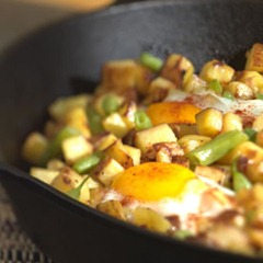 Crispy Potatoes with Green Beans and Eggs