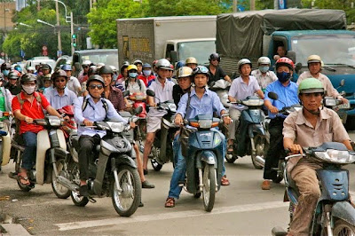 Motorbike Lifestyles in Vietnam, motorbikes in vietnam