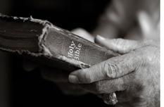 bible_old_hands2