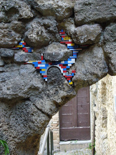 Ancient LEGO Walls 4