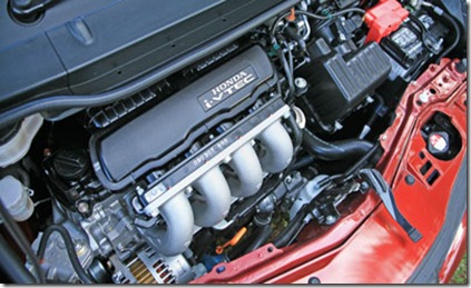 Honda-Jazz-engine-view