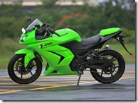 Kawasaki bajaj ninja 250 R india launch pics photos price specifications