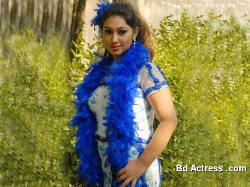 Bangladeshi Actress Apu Biswas-03