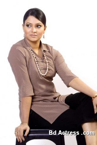 Bangladeshi Actress Richi Solaiman-22