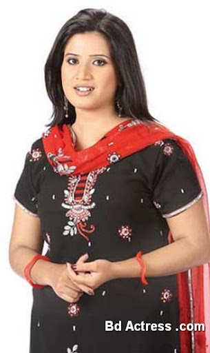 Bangladeshi Singer Nancy-01