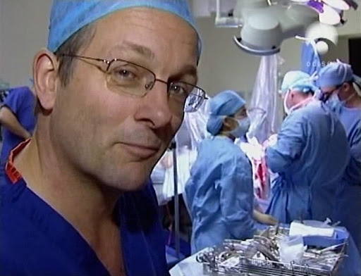 Transplantes de cara, cirurgia reparadora, implantes de membros amputados 