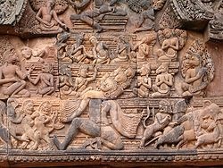 [250px-Banteay_Srei_in_Angkor[3].jpg]