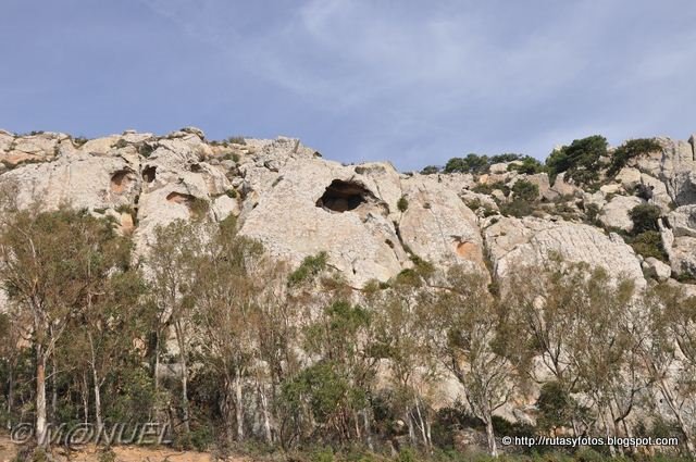 Piedra de la Escalera - Cueva del Moro - Silla del Papa