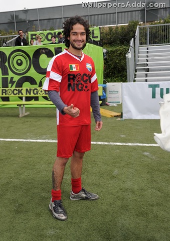 [MTV+Tr3s+Rock+N+Gol+World+Cup+Kick+Off+K8Y6M47Alfll[2].jpg]