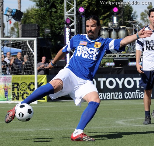 [MTV+Tr3s+Rock+N+Gol+World+Cup+Kick+Off+wo7s4P696wul[3].jpg]
