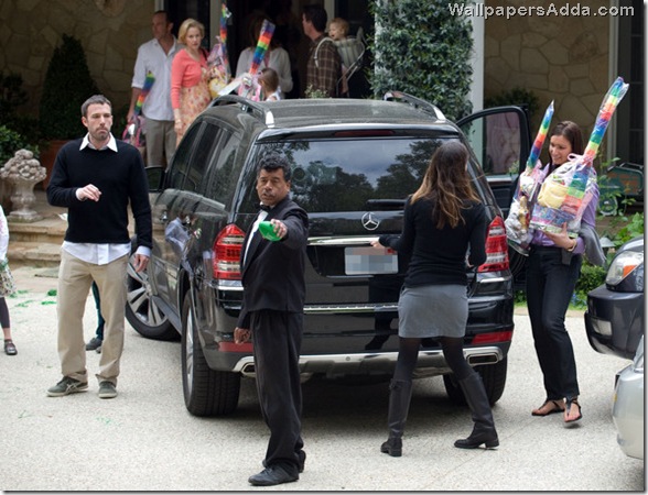 Garner Affleck celebrate Easter 9iARTItGiA2l