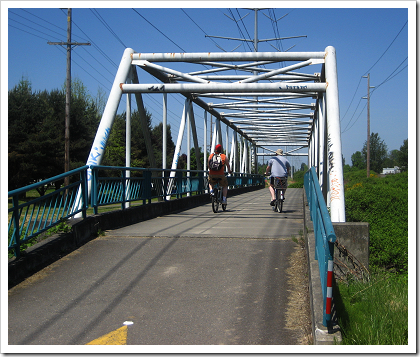 Interurban Trail: bridge over the Green River