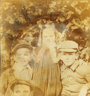 [unknown-children-1904-edite[4].jpg]