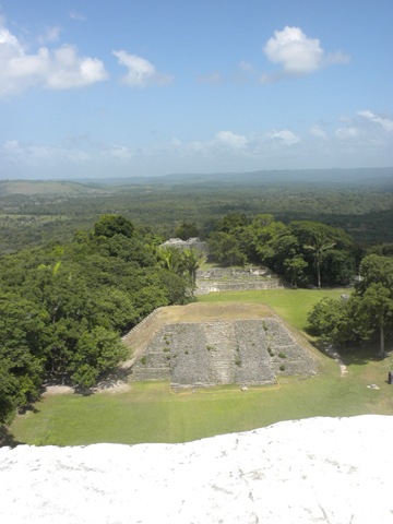 [Belize--Xunantunich Ruins 14 view from temple top[4].jpg]