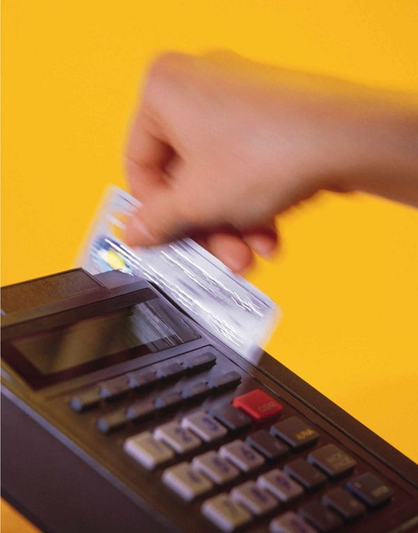 『消费』美国借记卡流行的背后