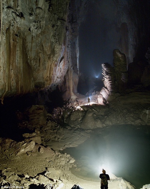 largest-vietnam-cave 05