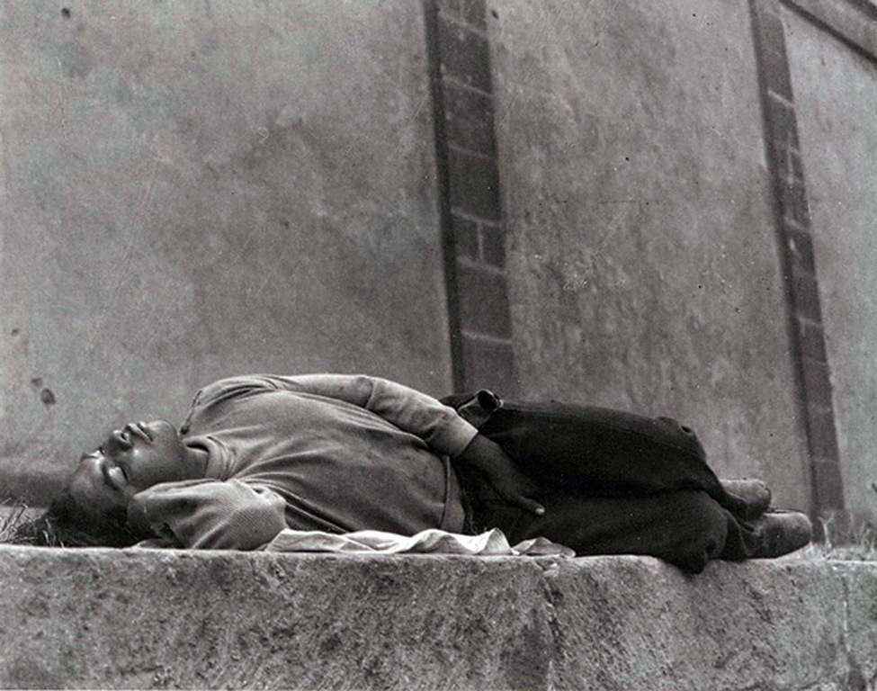 [Manuel Alvarez Bravo -el-sonador-the-dreamer-1931[5].jpg]
