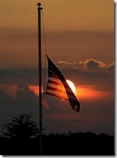US-Flag-capitol-half-staff-737281
