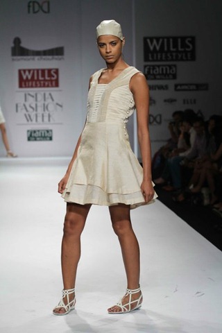 [IFW SS 2011  collection by Samant Chauhan's 7[5].jpg]