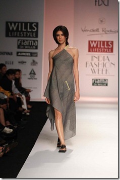 WIFW SS 2011collection by Wendell Rodrick 3
