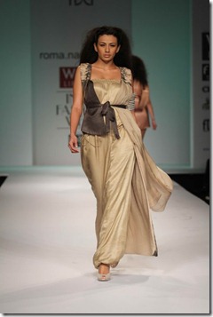 WIFW SS 2011 colection by Roma Narsinghani (5)