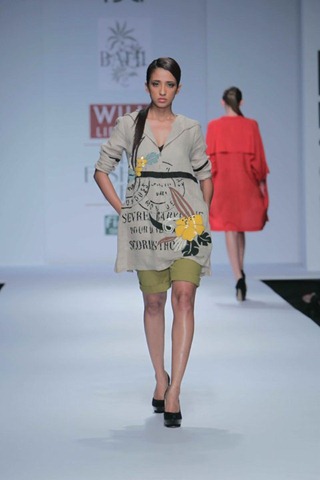 [WIFW SS 2011 collection by Vineet Bahl (7)[4].jpg]