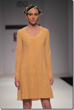 WIFW SS 2011  collection by Manish Gupta (2)