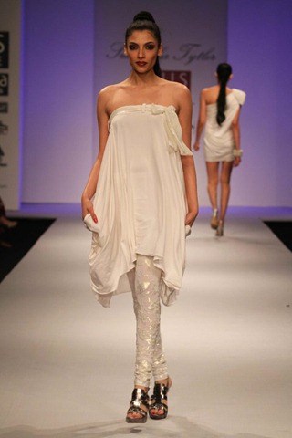 [WIFW SS 2011 collection by  Siddartha Tytler (11)[5].jpg]