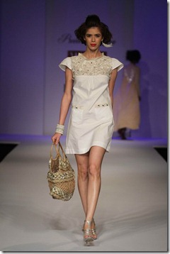 WIFW SS 2011 collection by Preeti Chandra's Show   (5)