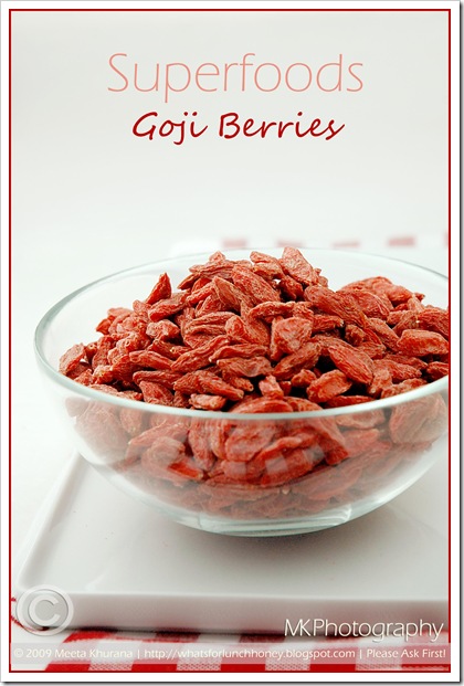 Goji Berries (01) by MeetaK