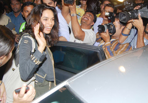 CLICK THE ABOVE ARROW TO  ZOOM THE IMAGE