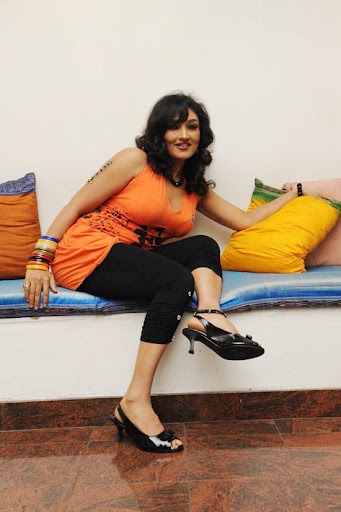 CLICK THE ABOVE ARROW TO  ZOOM THE IMAGE