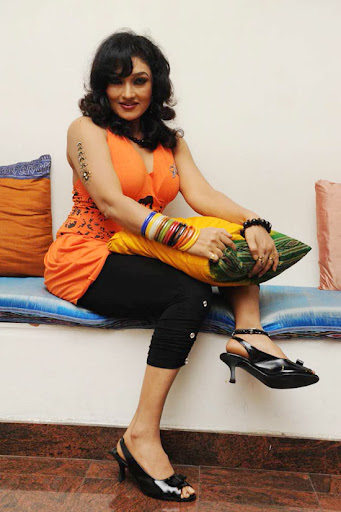 CLICK THE ABOVE ARROW TO  ZOOM THE IMAGE