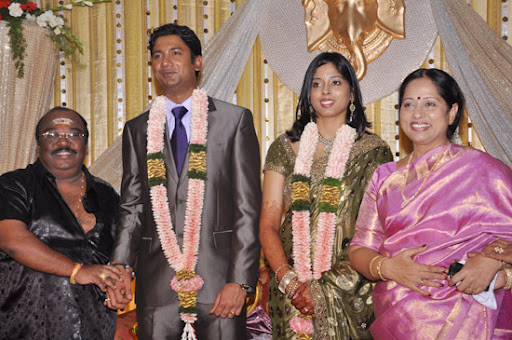 CLICK THE ABOVE ARROW TO  ZOOM THE IMAGE