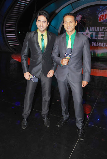 CLICK THE ABOVE ARROW TO  ZOOM THE IMAGE