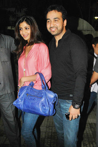 CLICK THE ABOVE ARROW TO  ZOOM THE IMAGE