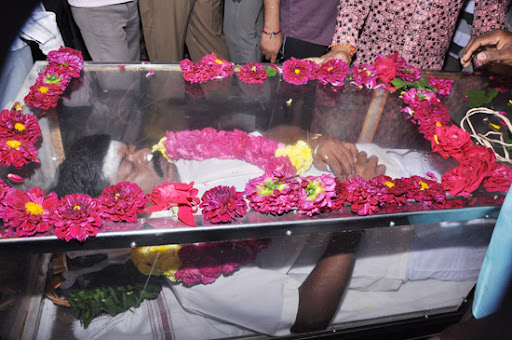 CLICK THE ABOVE ARROW TO  ZOOM THE IMAGE