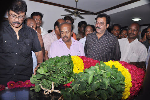 CLICK THE ABOVE ARROW TO  ZOOM THE IMAGE