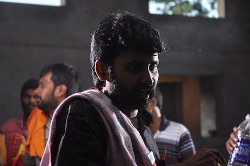 CLICK THE ABOVE ARROW TO  ZOOM THE IMAGE