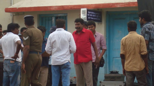 CLICK THE ABOVE ARROW TO  ZOOM THE IMAGE