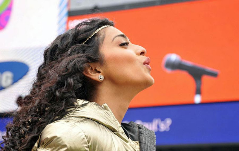 CLICK THE ABOVE ARROW TO  ZOOM THE IMAGE