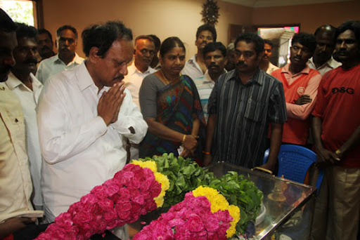 CLICK THE ABOVE ARROW TO  ZOOM THE IMAGE