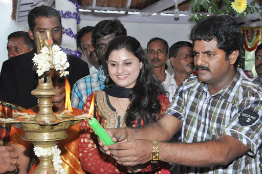 CLICK THE ABOVE ARROW TO  ZOOM THE IMAGE