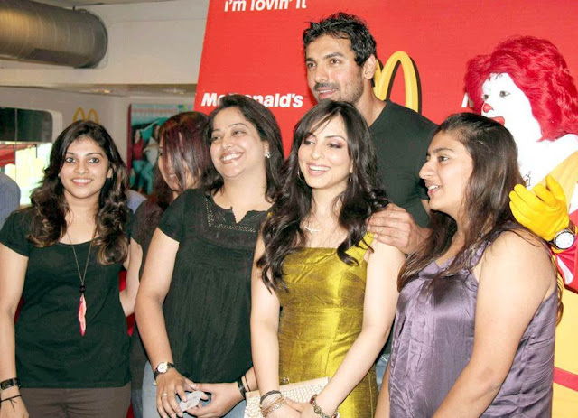 CLICK THE ABOVE ARROW TO  ZOOM THE IMAGE