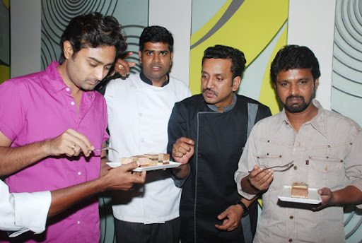 CLICK THE ABOVE ARROW TO  ZOOM THE IMAGE