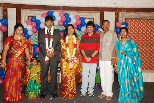 CLICK THE ABOVE ARROW TO  ZOOM THE IMAGE