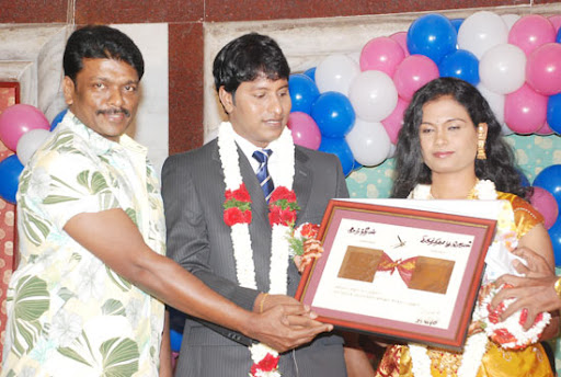 CLICK THE ABOVE ARROW TO  ZOOM THE IMAGE